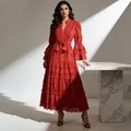 Robe longue rouge à volants de style français avec broderie en dentelle et manches cloche - S / Robes / Rouge