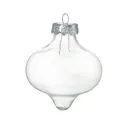 Detaillierte Ansicht einer klaren hohlen Weihnachtskugel aus Glas in Zwiebelform. - Bogenförmige Hohlkugel