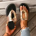 Infradito chic in metallo oro rosa con fibbia dorata per l'abbigliamento estivo casual - Quadrante Nero Cifre Oro Rosa