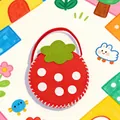 Bolso de fieltro hecho a mano con forma de fresa para manualidades infantiles - Estilo Fresa