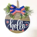 Panneau de porte du Jour de l'Indépendance avec nœud patriotique drapeau américain - Style Hello Texte Bleu (Style 3)