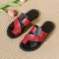Stilvolle flache Damen-Zehentrenner-Sandalen im rot-schwarzen Color-Block-Design für Damen - 36 / Schwarz Rot