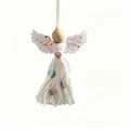 Handgefertigter weißer Engel-Weihnachtsbaumschmuck mit bunten Stern- und Herz-Akzenten - Engel Stil 2