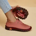 Comfortabele flexibele roze zachte leren damesschoenen met handgestikte rubberen zool design - 35 / Baksteenrood