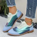 Scarpe brogue metallizzate iridescenti da donna con design stringato blu e verde - 36 / Celeste
