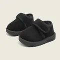 Black plush toddler snow boots with hook and loop strap and soft rubber sole - Size 17 (Inner Length 12cm) / Black