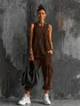 Full street style look with a brown sleeveless top, cargo pants, and white sneakers. - S / Top And Bottom / Coffee