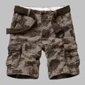 Pantalones cortos tipo cargo de camuflaje para hombre con bolsillos y cinturón verde - Camuflaje de Ola