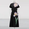 Elegante conjunto negro de dos piezas con vibrantes apliques florales 3D en la tela - XL / Top Y Pantalón / Negro