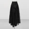 Dettaglio di gonna lunga nera stringata in rete jacquard con occhielli - Taglia S / Pantaloni e gonne / Nero