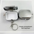 Draagbare zilveren metalen pillendoos sleutelhanger met één vak en getextureerd deksel - Vierkant Enkelvaks met Kettinghaak Zilver / Klein Vierkant Enkelvaks met Sleutelhanger