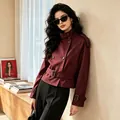 Elegant burgundy British style short trench coat with waist belt for autumn fashion look - Burgundy