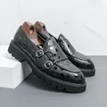 Mocassins classiques en cuir verni noir à pois avec semelles épaisses élégantes - 38 / Style Double Monk Strap à Pois (3381) / Noir (3381)