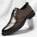 Hochwertige dunkelbraune Business-Herrenschuhe aus Leder mit formeller Schnürung - 37 / Braun Flach