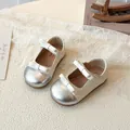 Elegant vintage French kids Mary Jane leather flats with bow detail and silver toe cap - Size 21 (Inner Length 13.9cm) / Silver