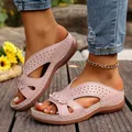 Elegantes sandalias de cuña rosa para mujer con diseño floral calado y suela de plataforma - 36 / Rosa