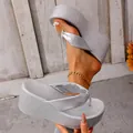 Tongs compensées argentées à plateforme pour femmes, sandales de plage d'été - Argent