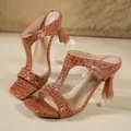 Eleganti sabot con tacco alto con motivo a coccodrillo marrone e design alla moda a punta quadra - 36 / Marrone (2665)