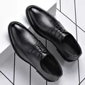 Chaussures classiques en cuir noir pour hommes avec motif texturé et design à lacets - 38 / Chaussures Gaufrées (11030) / Noir