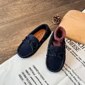 Mocassins classiques en daim bleu marine pour enfants avec élégant nœud de détail - Taille 21 (13cm) / Bleu foncé