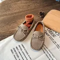 Élégants mocassins marron en daim pour enfants avec nœud décoratif et coutures faites main - 21 / Kaki