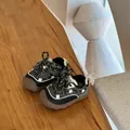 Detaillierte Seitenansicht grüner Mesh-Lauflernschuhe für Kleinkinder auf Holz - Größe 18 Innenlänge 13.4cm / Grün