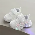 Baskets blanches à la mode pour fillettes avec fleurs mignonnes et semelles LED lumineuses - Taille 21 (Longueur de la semelle intérieure 13,5 cm) / Baskets Chunky (S76) / Blanc