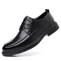 Premium zwarte herenlederen nette schoen met gepolijste afwerking voor zakelijke en formele kleding - 37 / Platte Stijl (2023) / Zwart