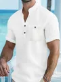 Gros plan d'une chemise henley blanche pour homme en tissu texturé effet lin - S / Hauts / Blanc