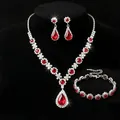 Elegantes Brautschmuck-Set mit roten Tropfen-Strasssteinen an Halskette und Ohrringen in Silber - 3-teiliges Set (G287+484) / Silber-Rot
