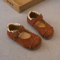 Girls' vintage brown suede Mary Jane shoes with delicate lace trim and buckle straps. - 21 / Brown