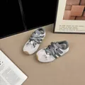Elegante Mädchen Ballett GAT Mesh-Sneaker mit Band-Schnürsenkeln und Perlenbogen-Anhängern - 32 (Innenlänge 20.3cm) / Grau