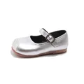 Classic silver Mary Jane leather shoes for girls featuring a buckle strap and soft sole - Size 21 (Inner length 13.5CM) / Silver