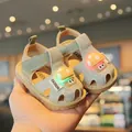 Soft sole infant sandals with LED light-up mushroom design for baby boys and girls - Size 16 (Inner Length 11.5cm) / Green