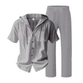 Completo da uomo in lino grigio con camicia a maniche corte e cappuccio e pantaloni - Grigio scuro