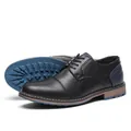 Dettaglio ravvicinato scarpe in pelle nera da uomo con suola blu antiscivolo testurizzata - 7 / Giunzione Nero e Blu (KD6608)