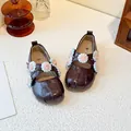 Elegant girls' burgundy Mary Jane shoes featuring cross straps and knitted flower decor - 22 / Burgundy