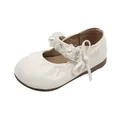 Elegant white baby girl princess shoe featuring pearl beads and a charming side bow detail - Size 21 (Inner Length 13.3cm) / Beige