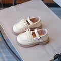 Elegante beige Mädchen-Prinzessin-Schuhe mit Spitzenbogen und süßer Herzschnalle als Verschluss - 23 / Mary Jane Stil (BBT-556) / Gebrochenes Weiß
