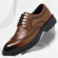 Zapatos Brogue de hombre en cuero marrón con textura de cocodrilo y punta fina - 38 / Estilo Cuatro Estaciones (82135-1) / Marrón