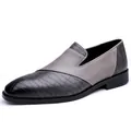 Elegante grijze heren zakelijke schoenen met krokodillenpatroon en antislipzool. - Grijs