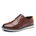 Zapatos clásicos Brogue para hombre en color marrón con punta de ala y suela blanda blanca - 40 / Marrón