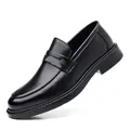 Mocassins élégants en cuir noir pour hommes, style business décontracté avec boucle métal - Noir