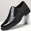 Élégantes chaussures de ville en cuir noir pour hommes avec perforations richelieu - 37 / Noir (Lacet Ajouré)