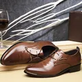 Elegantes zapatos de cuero para hombre estilo británico con cordones y punta fina marrón clásico - Marrón