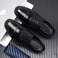 Klassische schwarze Business-Lederschuhe für Herren mit elegantem Three-Joint-Cap-Toe-Design - 37 / Ganzjahres-Slipper-Stil / Schwarz