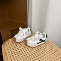 Zapatillas retro blancas para niños con suelas suaves y goma de caucho antideslizante - 22 (Longitud Interior 14cm) / Negro Arroz