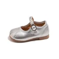 Elegante silberne Mädchen Mary Jane Ballettchuhe im französischen Stil mit Kristallriemen - Größe 23 Innenlänge 14.3cm / Silber