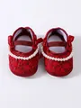 Rote Baby-Prinzessinenschuhe mit Spitzenmuster, Perlen und Schleifen - Burgunderrot