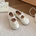 Elegante cremeweiße Mary Jane Schuhe für Mädchen mit Rüschen und Schleifendetails - Beige